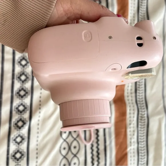 Instax Mini 11 Pink Instant Camera - Picture 2 of 4